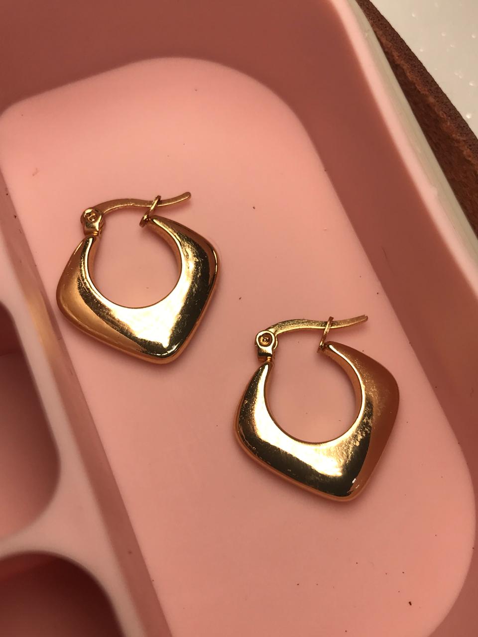 Chunky Rhombus Hoops Earring