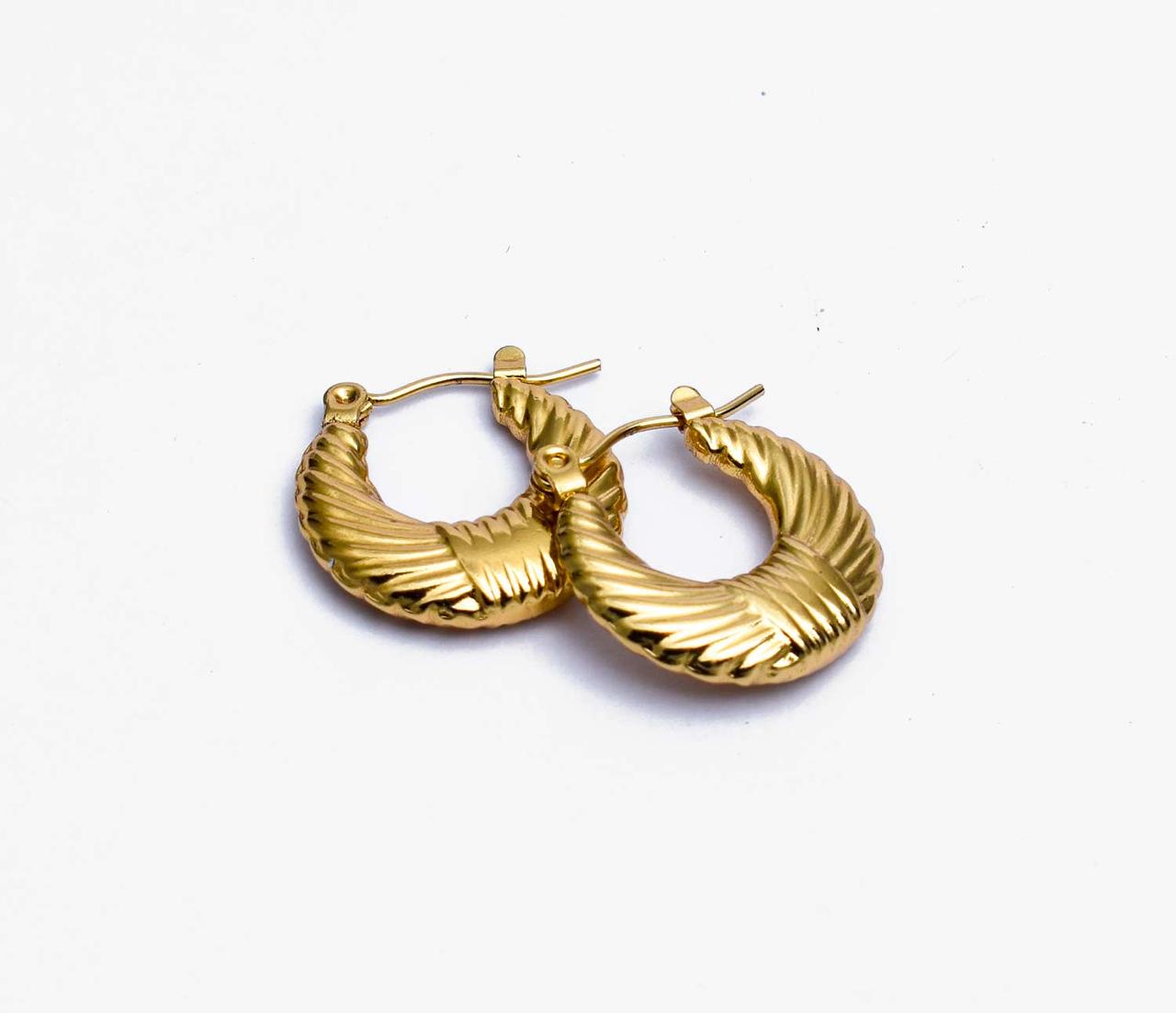 Gold Ribbed Oval Hoops Earrings