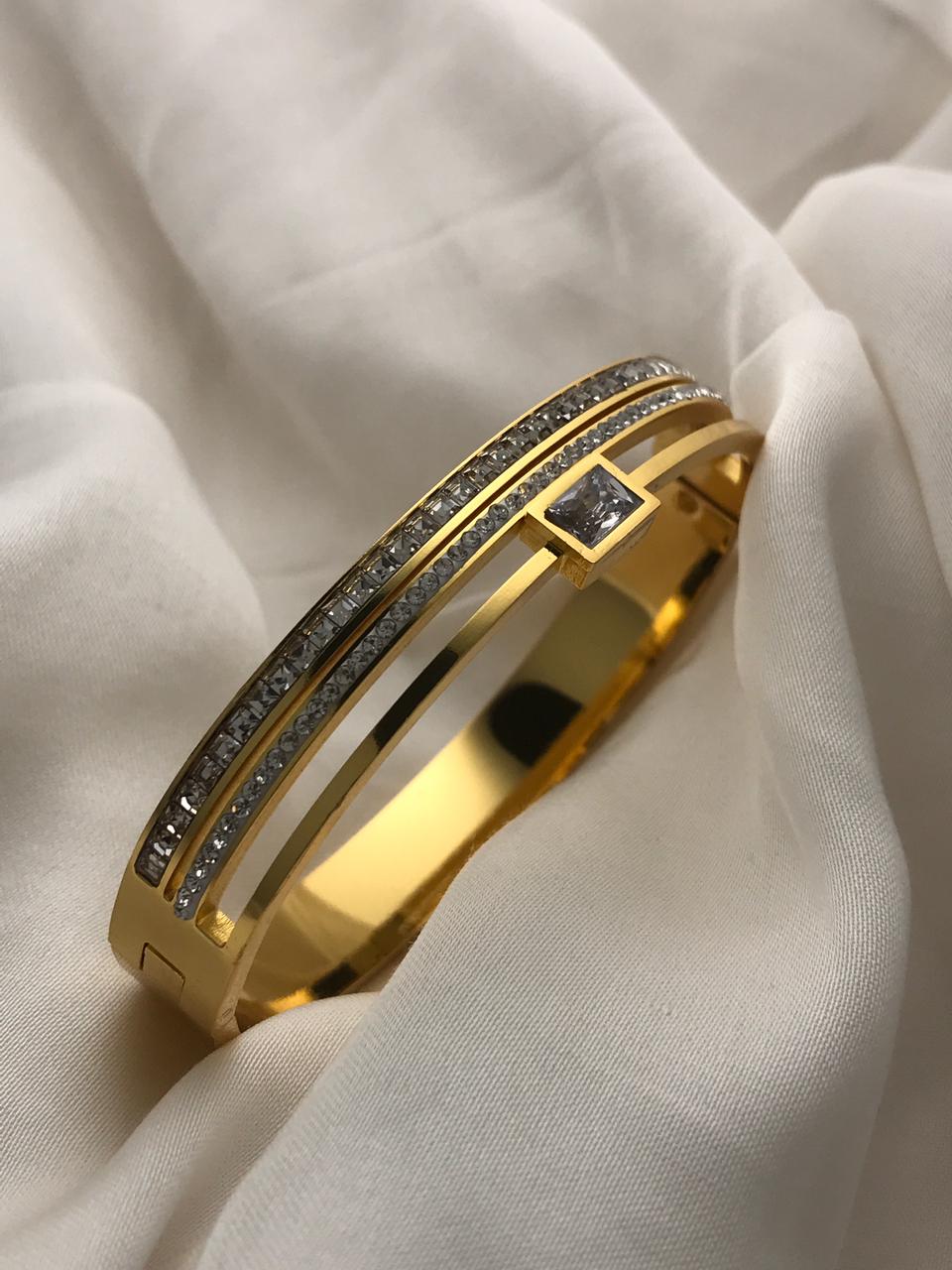 Gold Plated Crystal Studded Bracelet