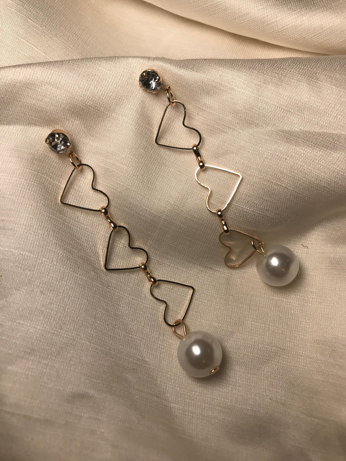 Gold Heart Diamond earring