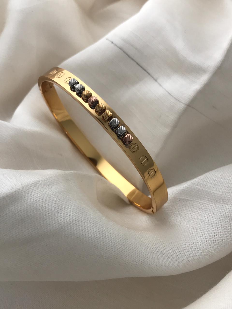 Gold-Tone Hinged Bangle Kada