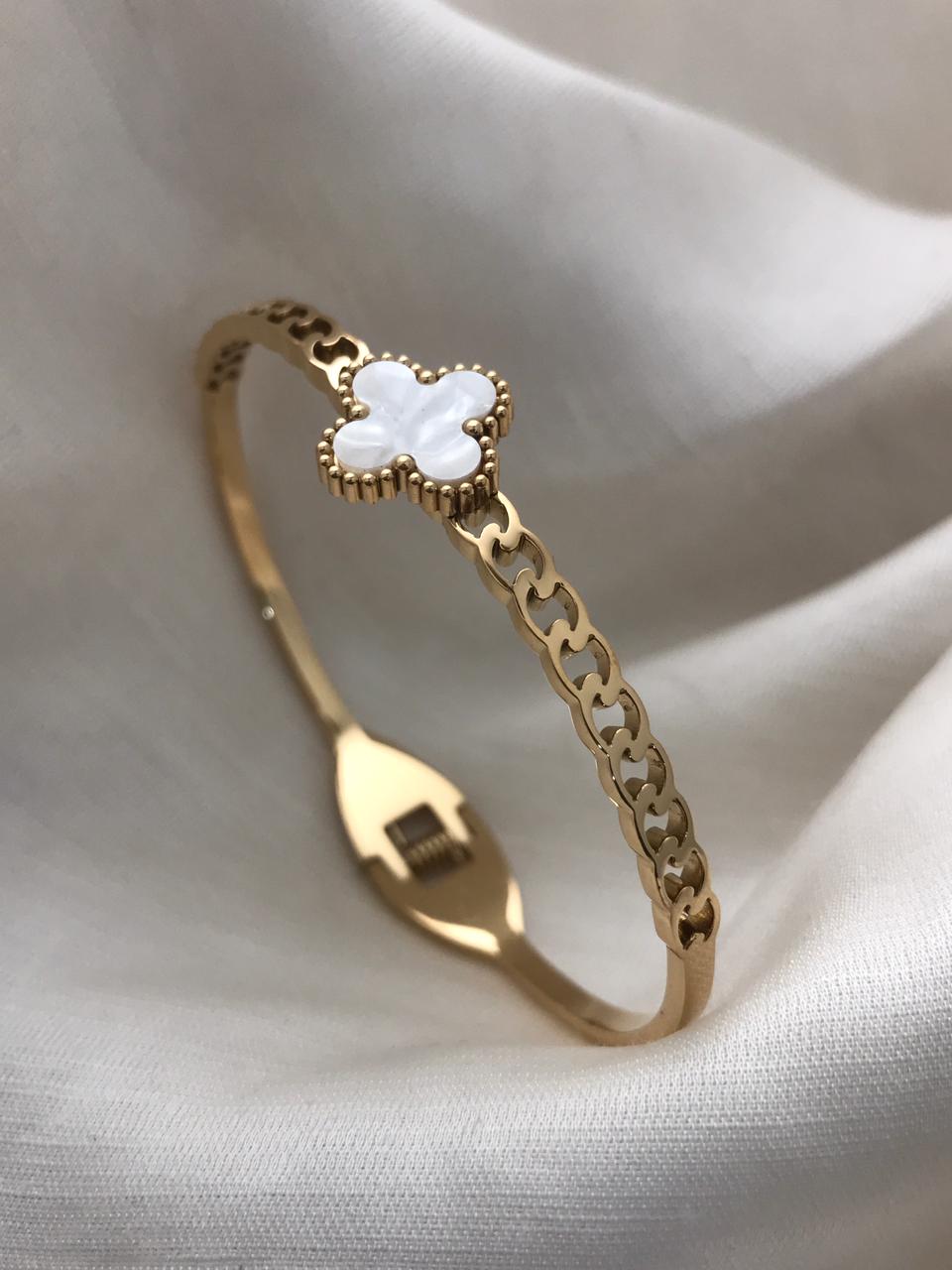 White Clover Motif Kada