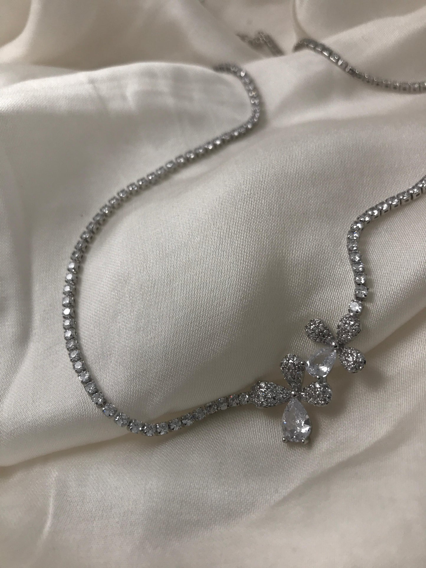 Diamond Silver Shine Necklace