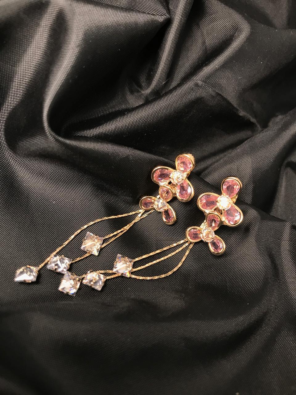 Gold-Plated Crystal Light PinkClover Chain Drop Earrings (Copy)