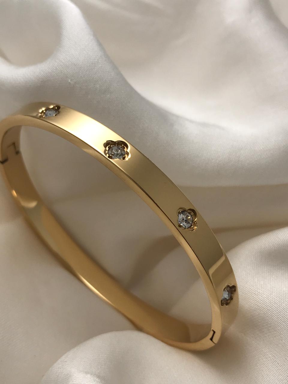 Gold Four-leaf Clover Bracelet