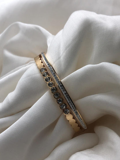 Scalloped Edge Crystal Bracelet