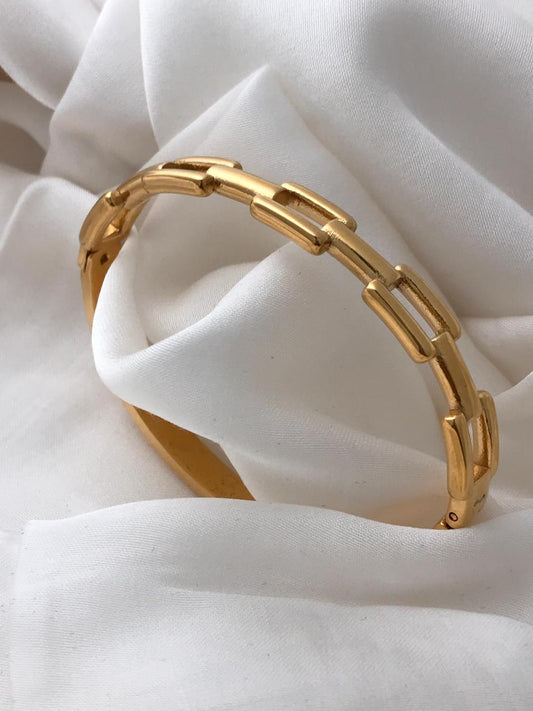 Gold Link Bracelet