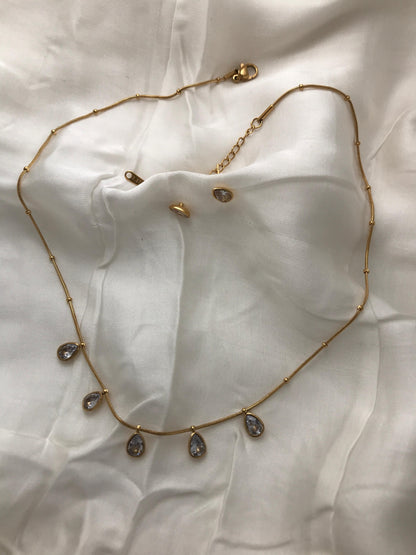 Droplet Charm gold Necklace