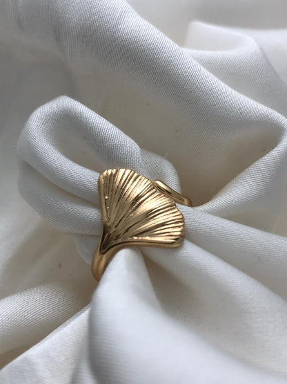 Ethereal Fan Ring