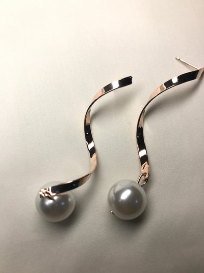 Pearl Earring