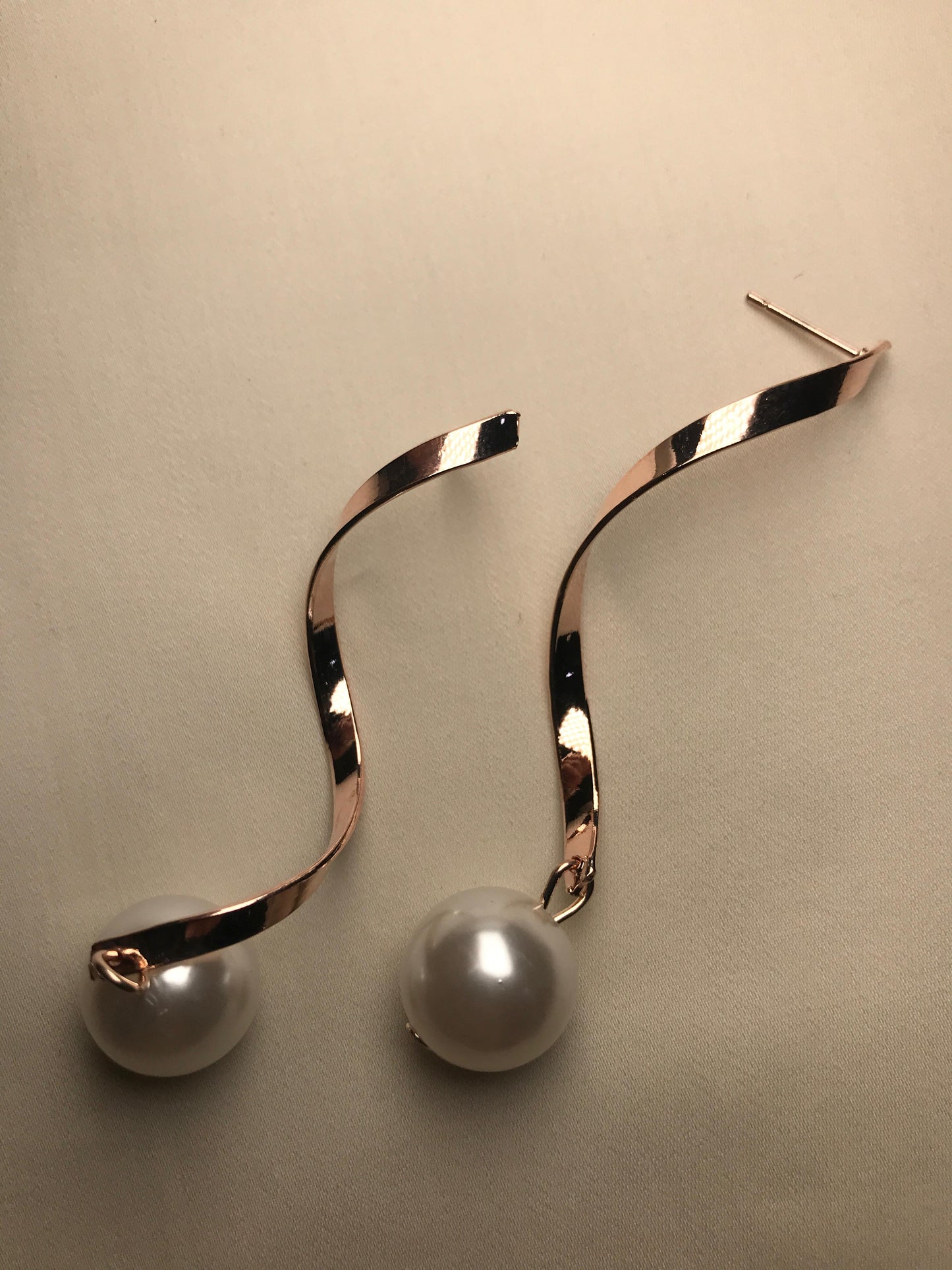 Pearl Earring