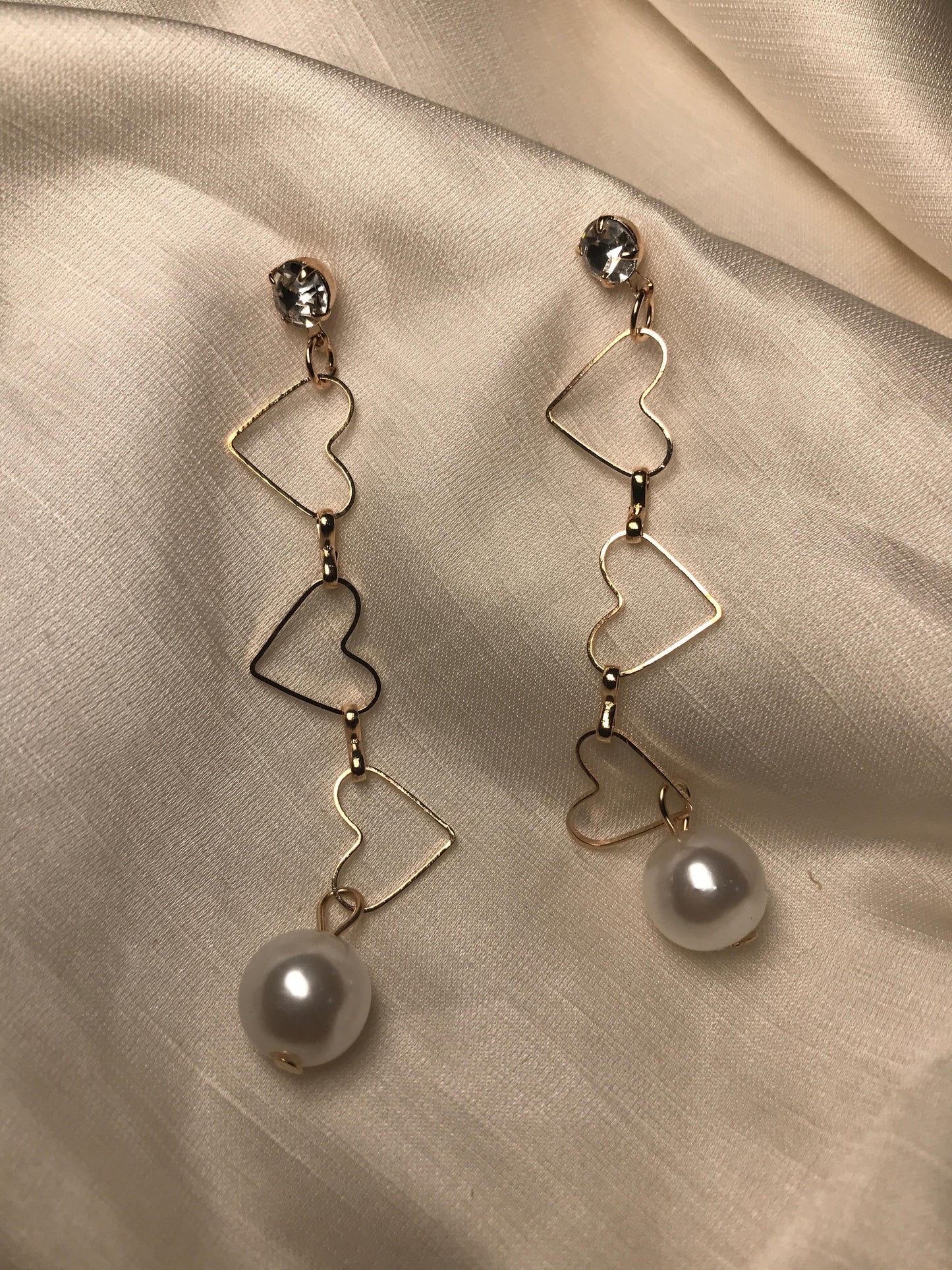 Gold Heart Diamond earring