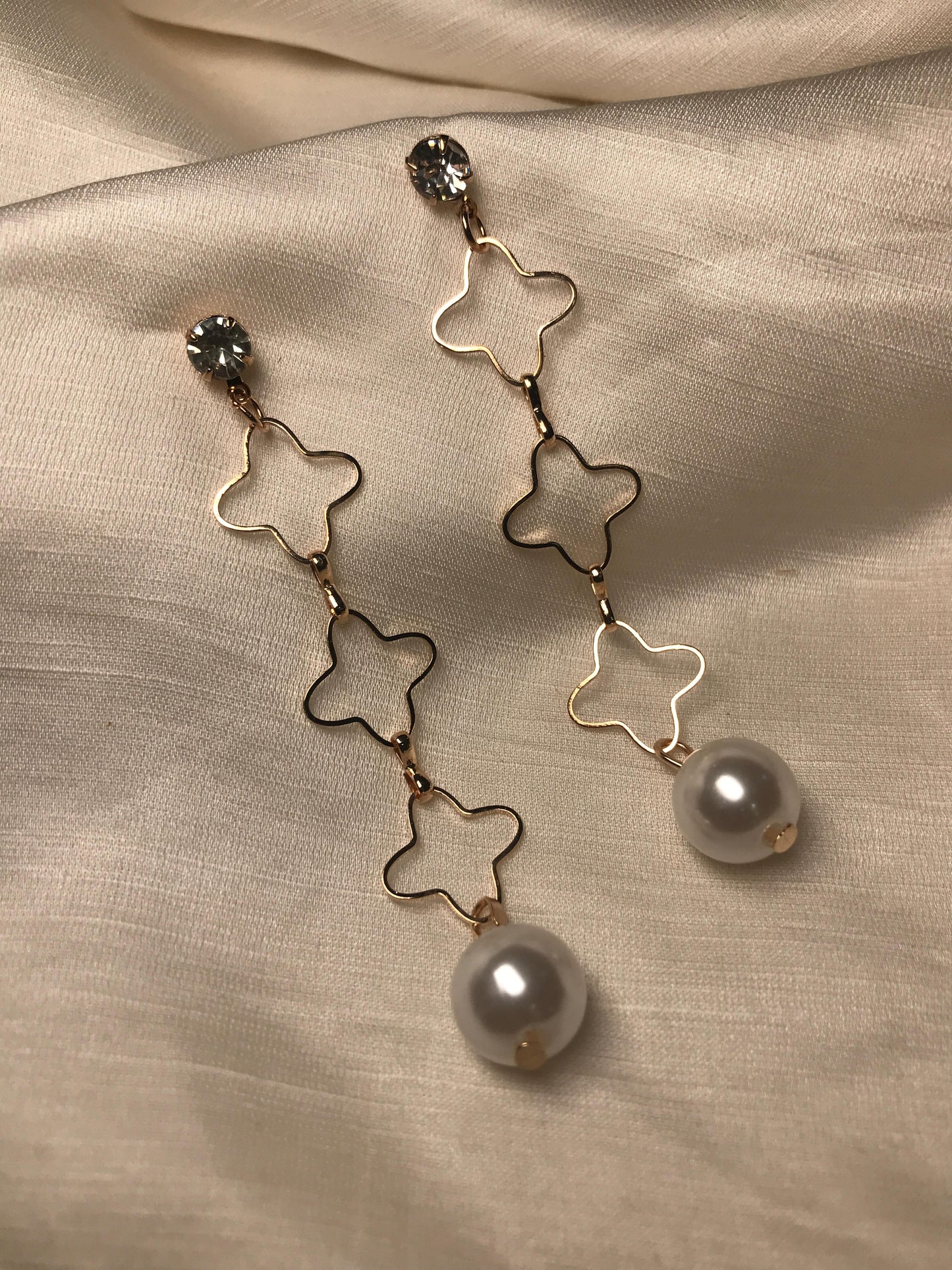 Pearl flower Gold Earring