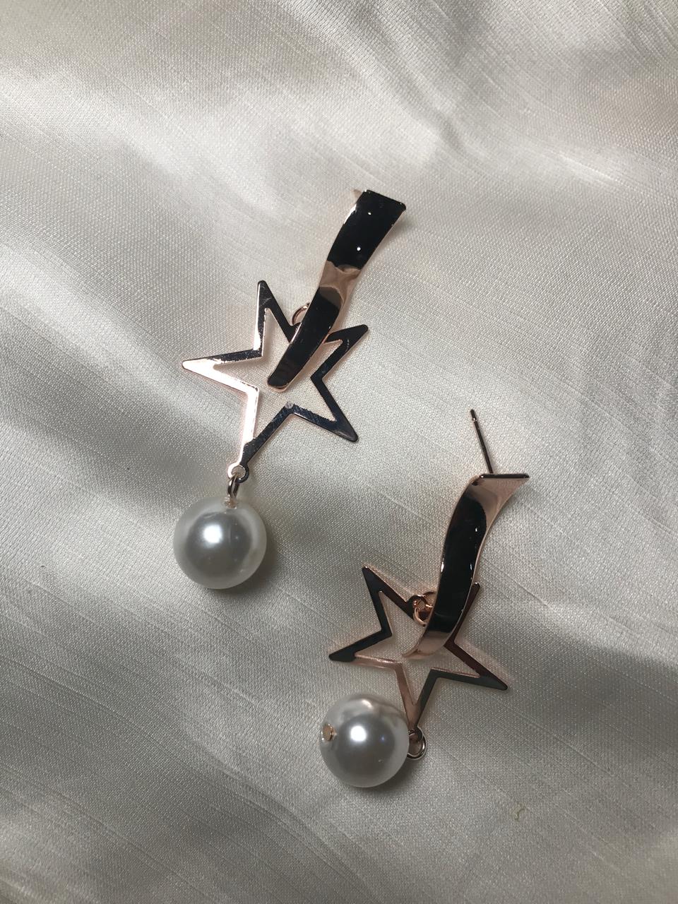 Pearl star Earring