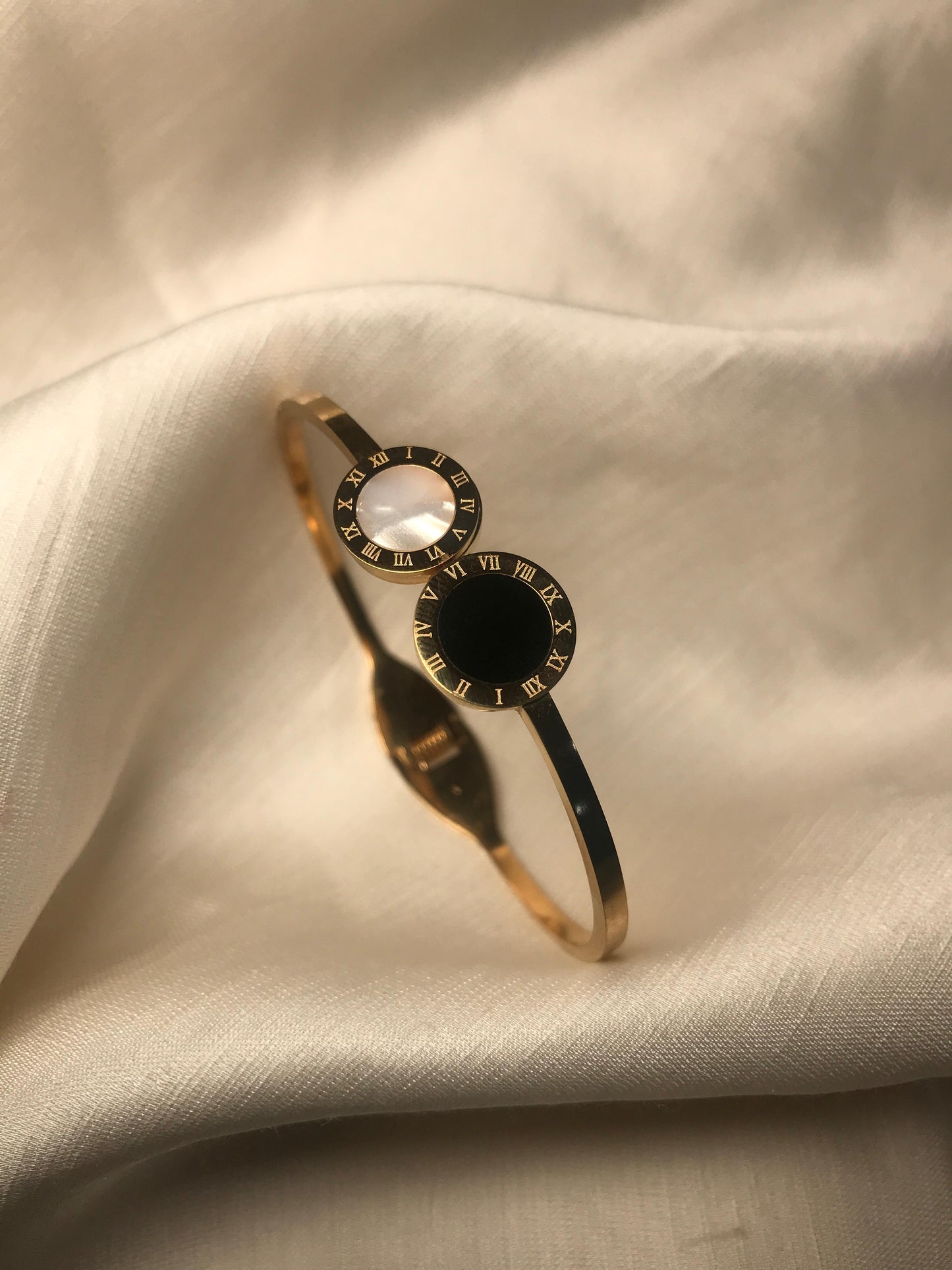 Gold Bracelet with Roman