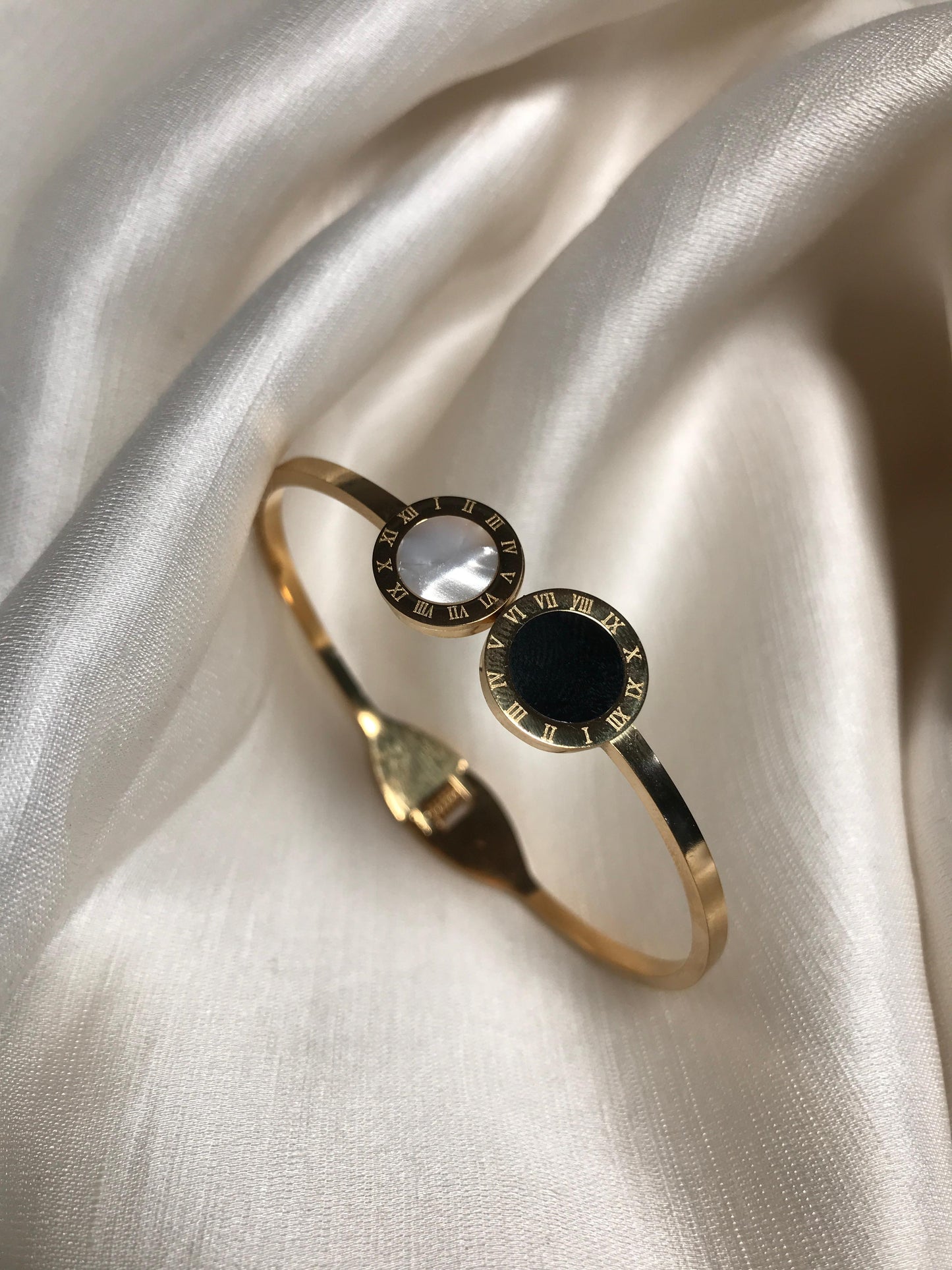 Gold Bracelet with Roman