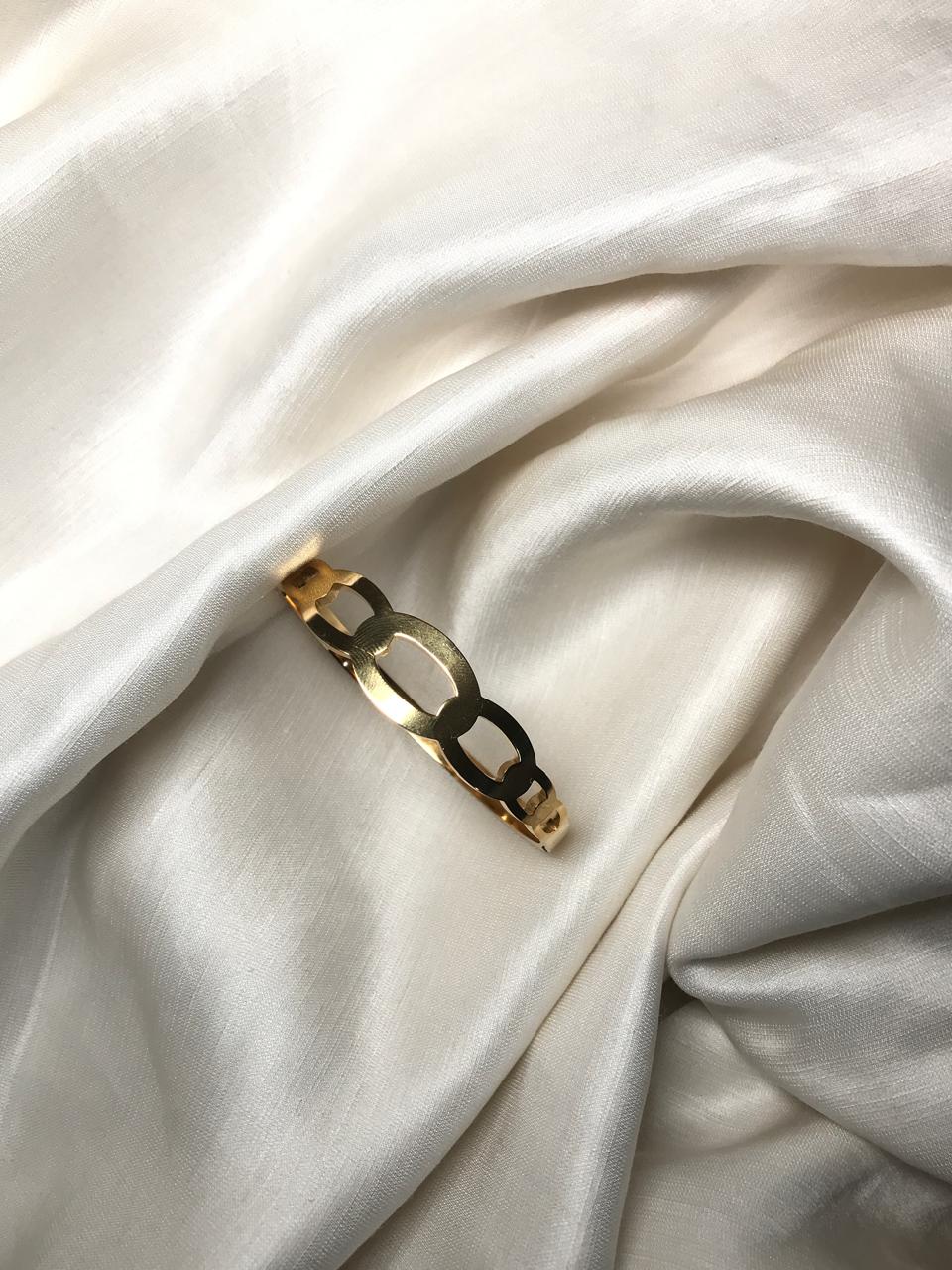 Gold large small round Bracelet