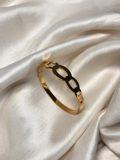 Gold large small round Bracelet