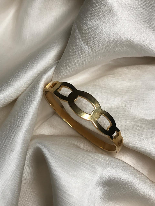 Gold large small round Bracelet