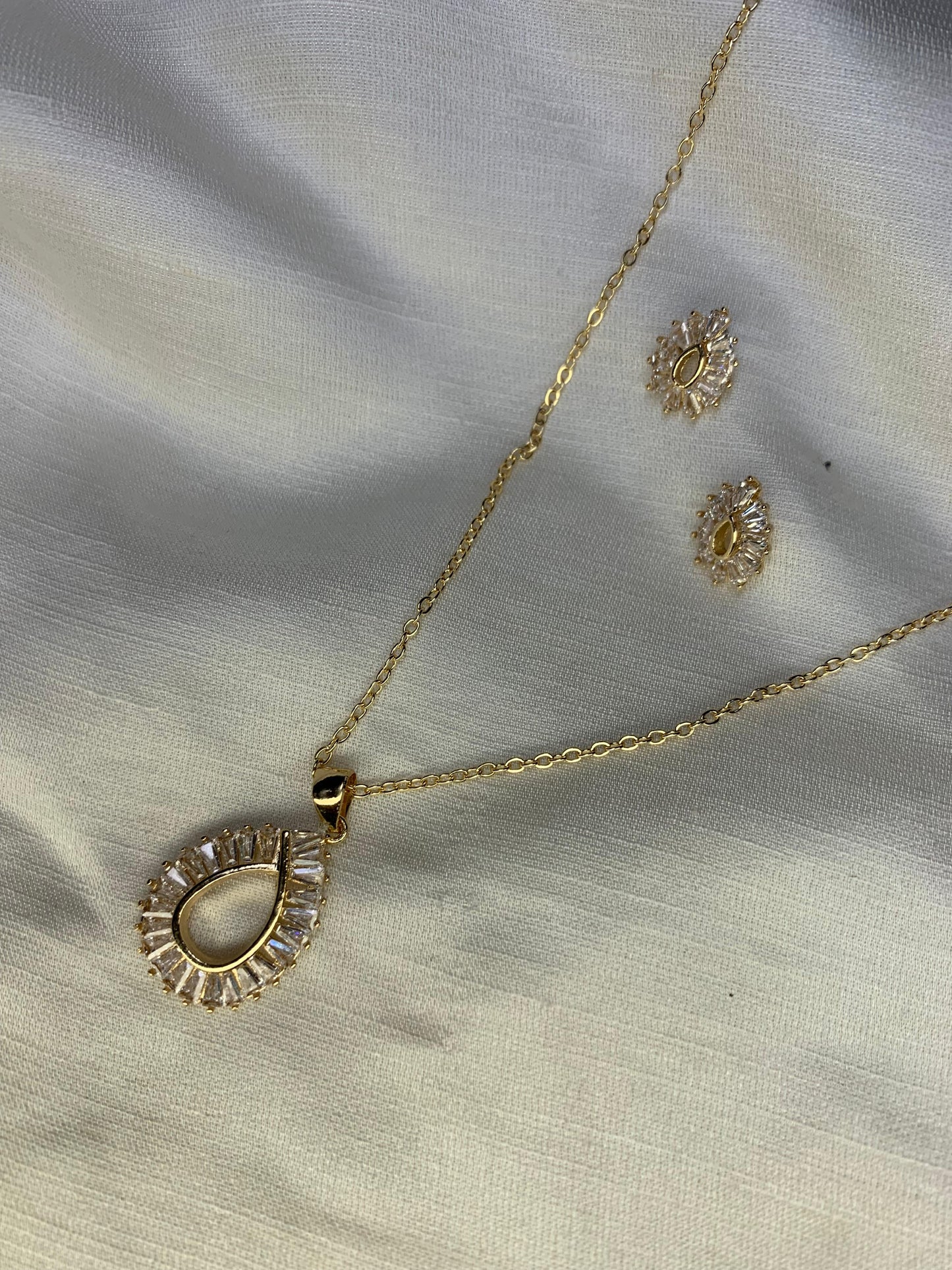 Gold plated Drop Pendent