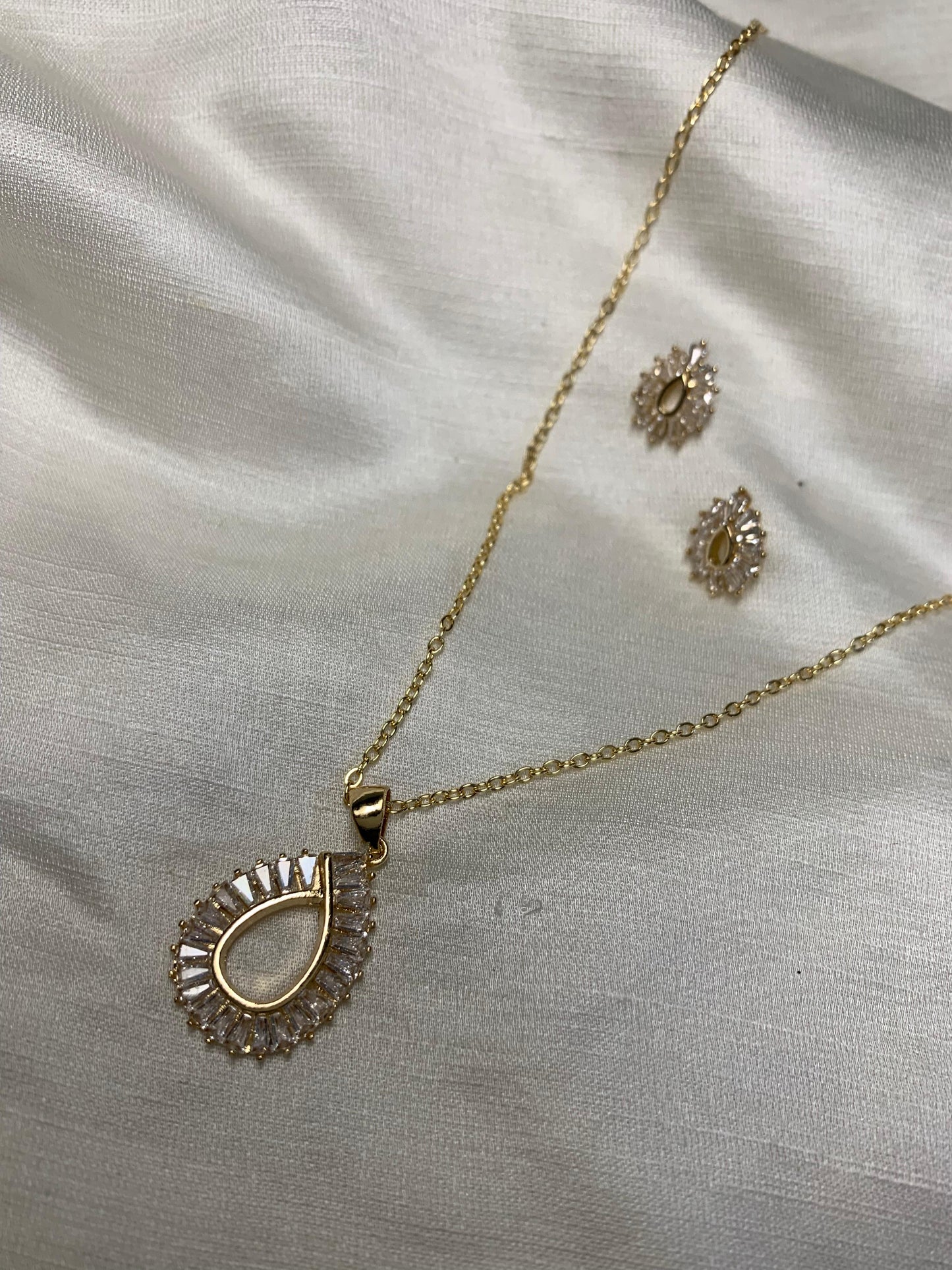 Gold plated Drop Pendent
