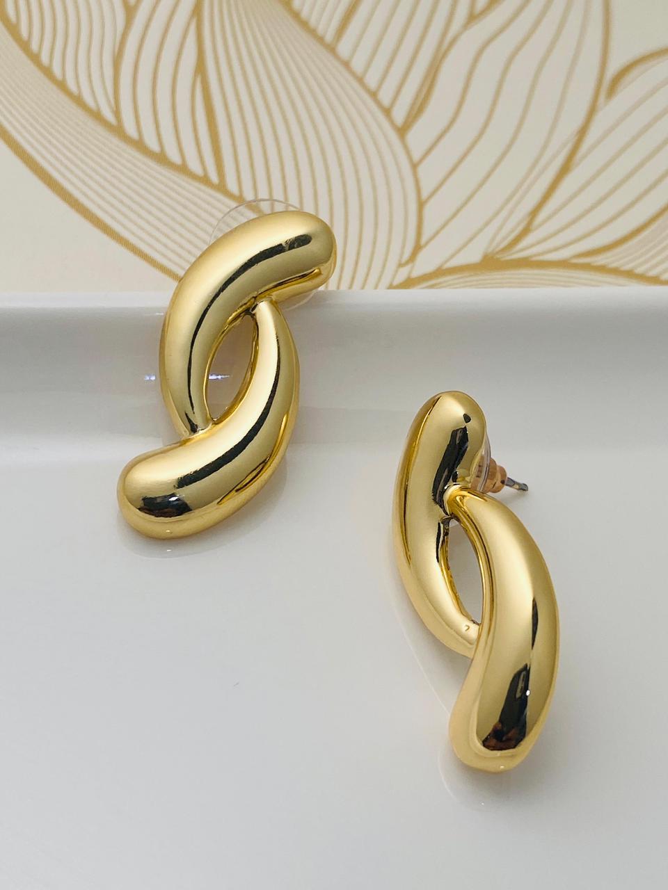 Double C shape Stud Earring