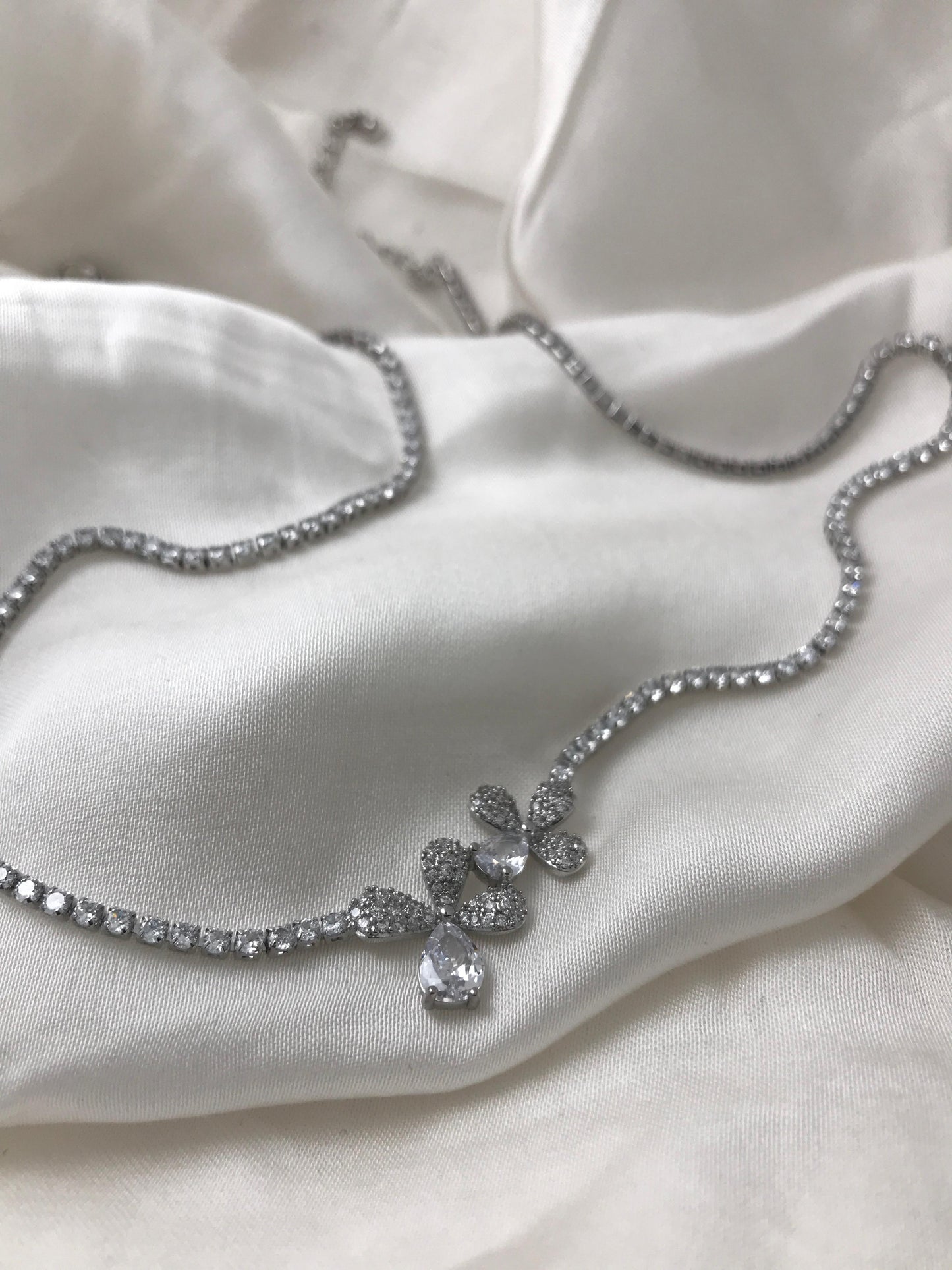 Diamond Silver Shine Necklace