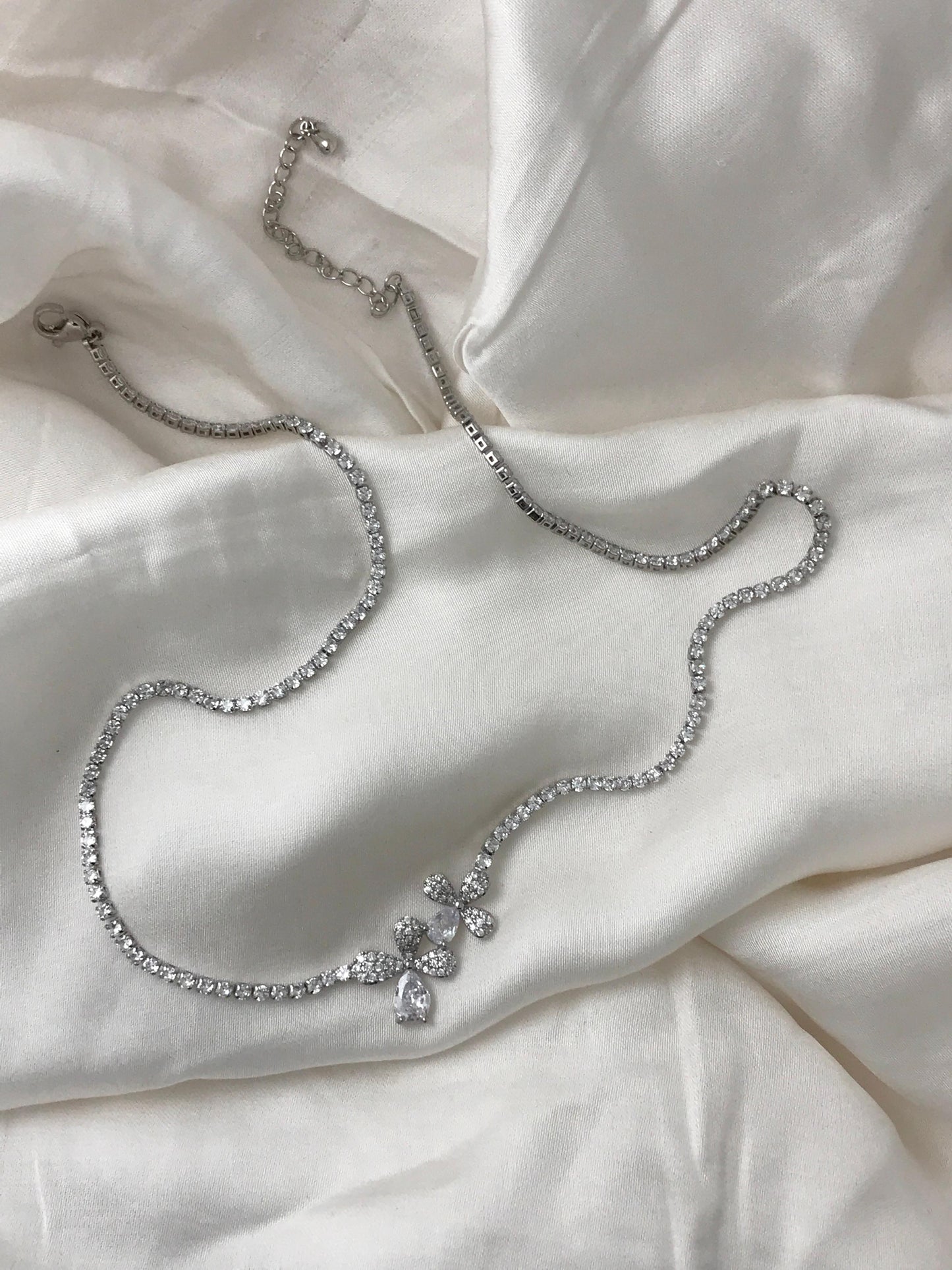 Diamond Silver Shine Necklace