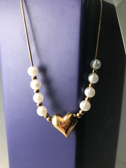 Pearl Heart Gold Necklace