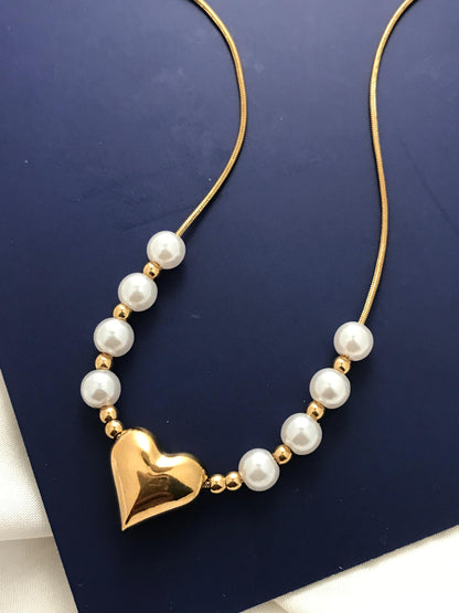Pearl Heart Gold Necklace