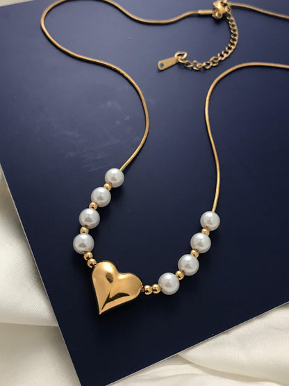 Pearl Heart Gold Necklace