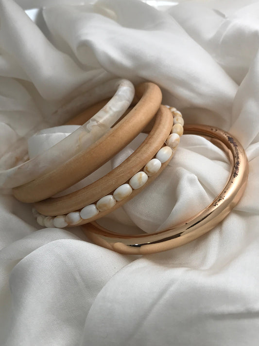 Ivory Wood Pearl Bangle Set