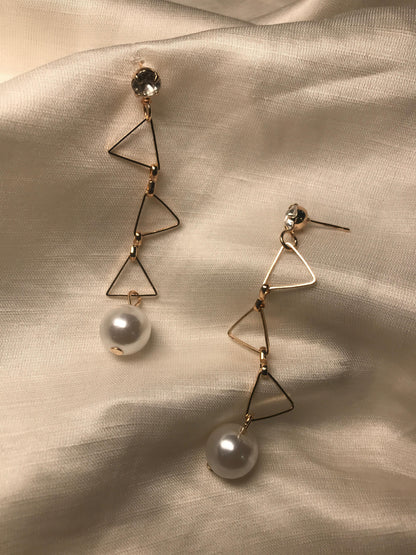 Pearl Gold triangle Earring