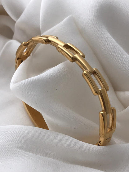 Gold Link Bracelet