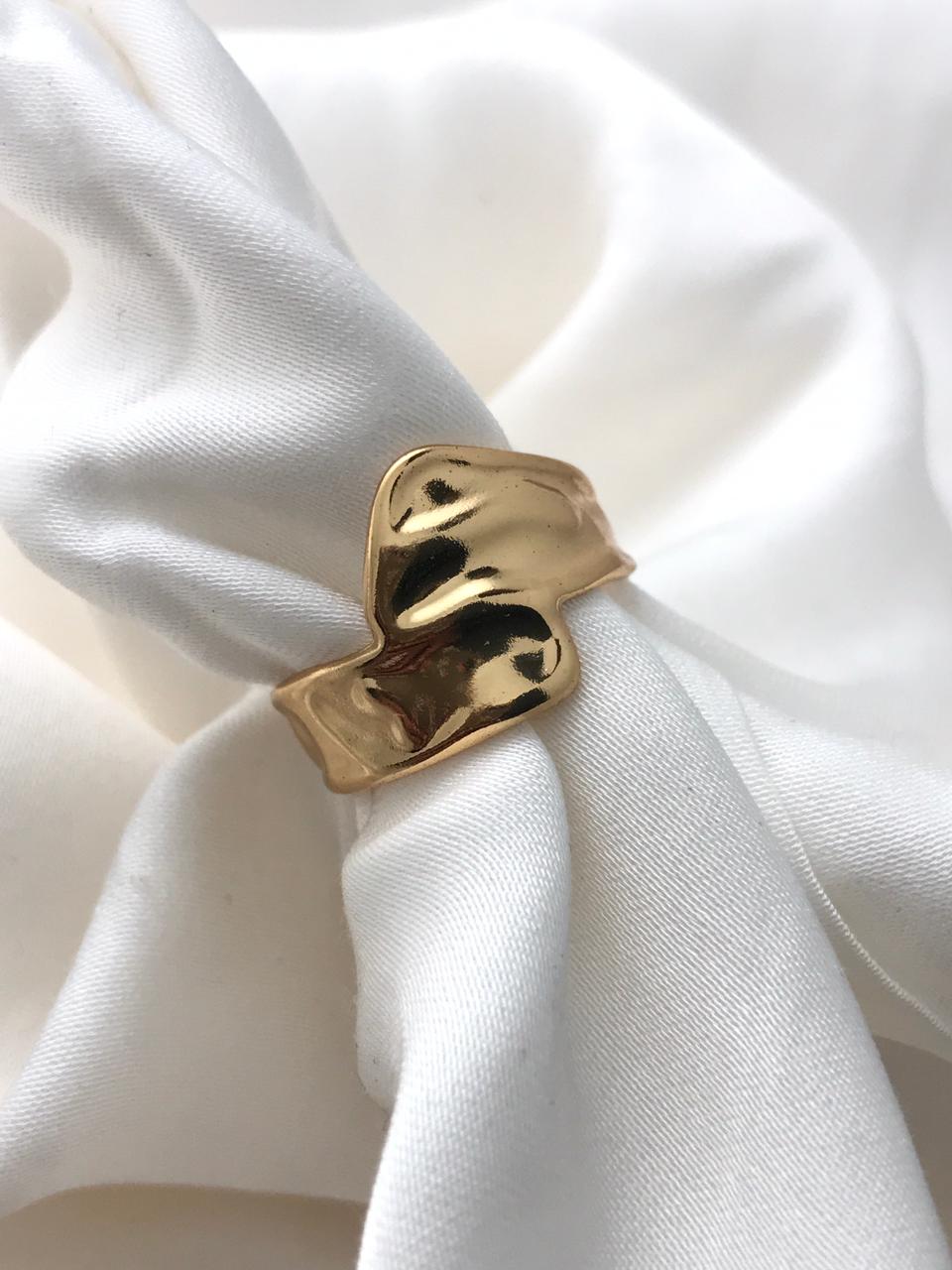 Organic Wave Ring