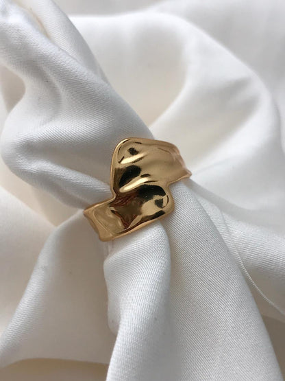 Organic Wave Ring