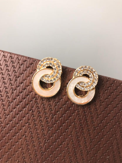 Gold-Plated Interlocking Circle Stud Earrings