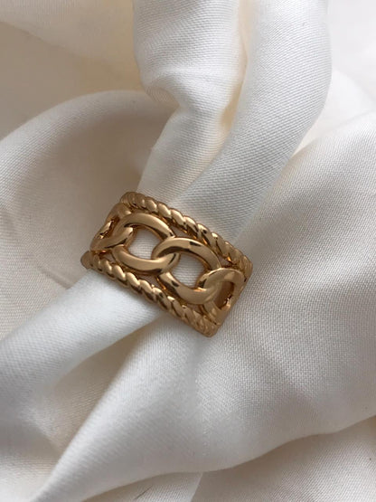 Gabine Chain-Link Ring