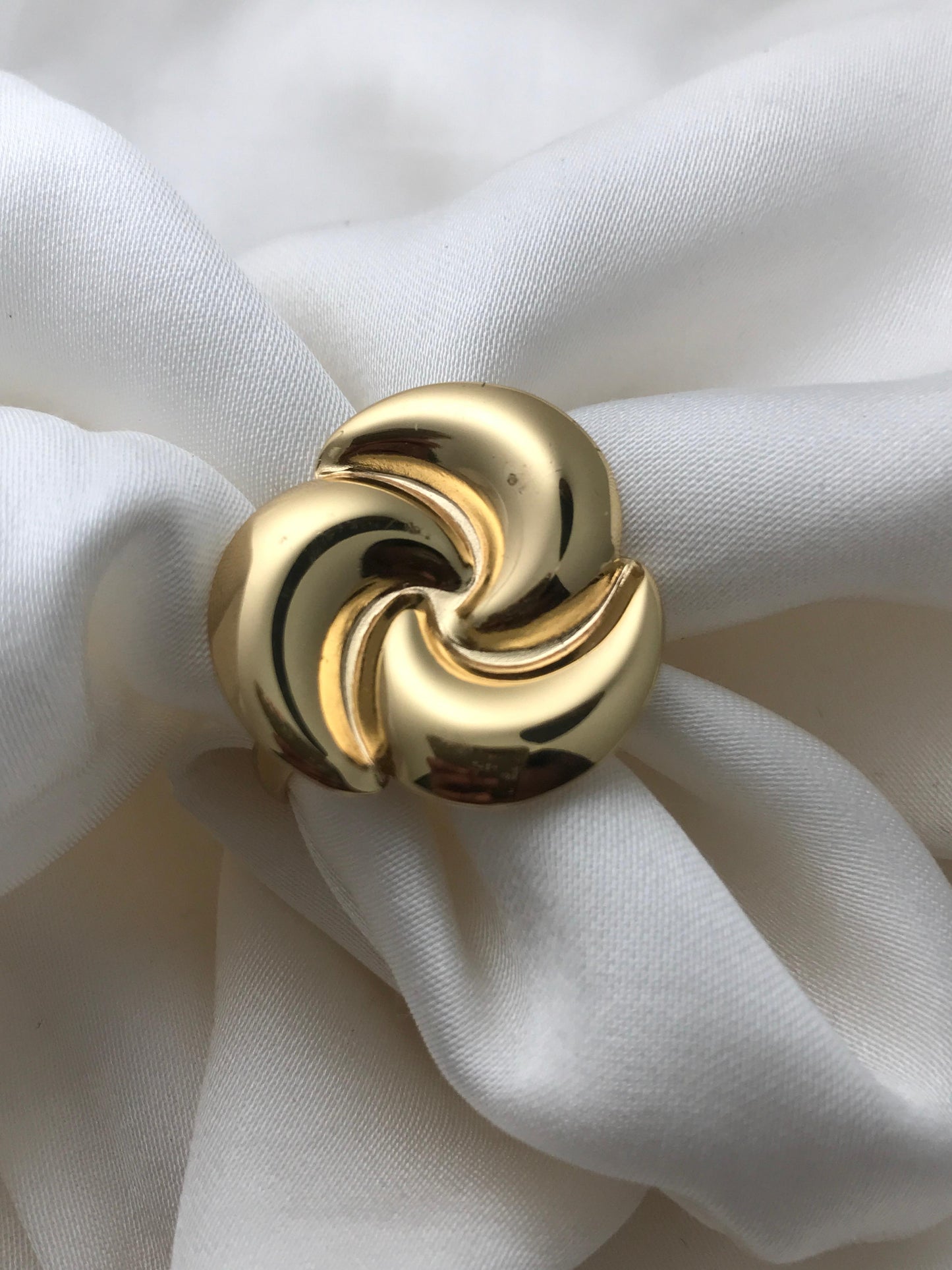 Triple Swirl Ring