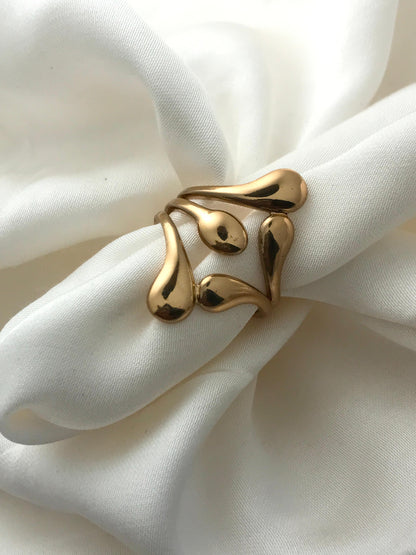 TFC Raindrop Ring