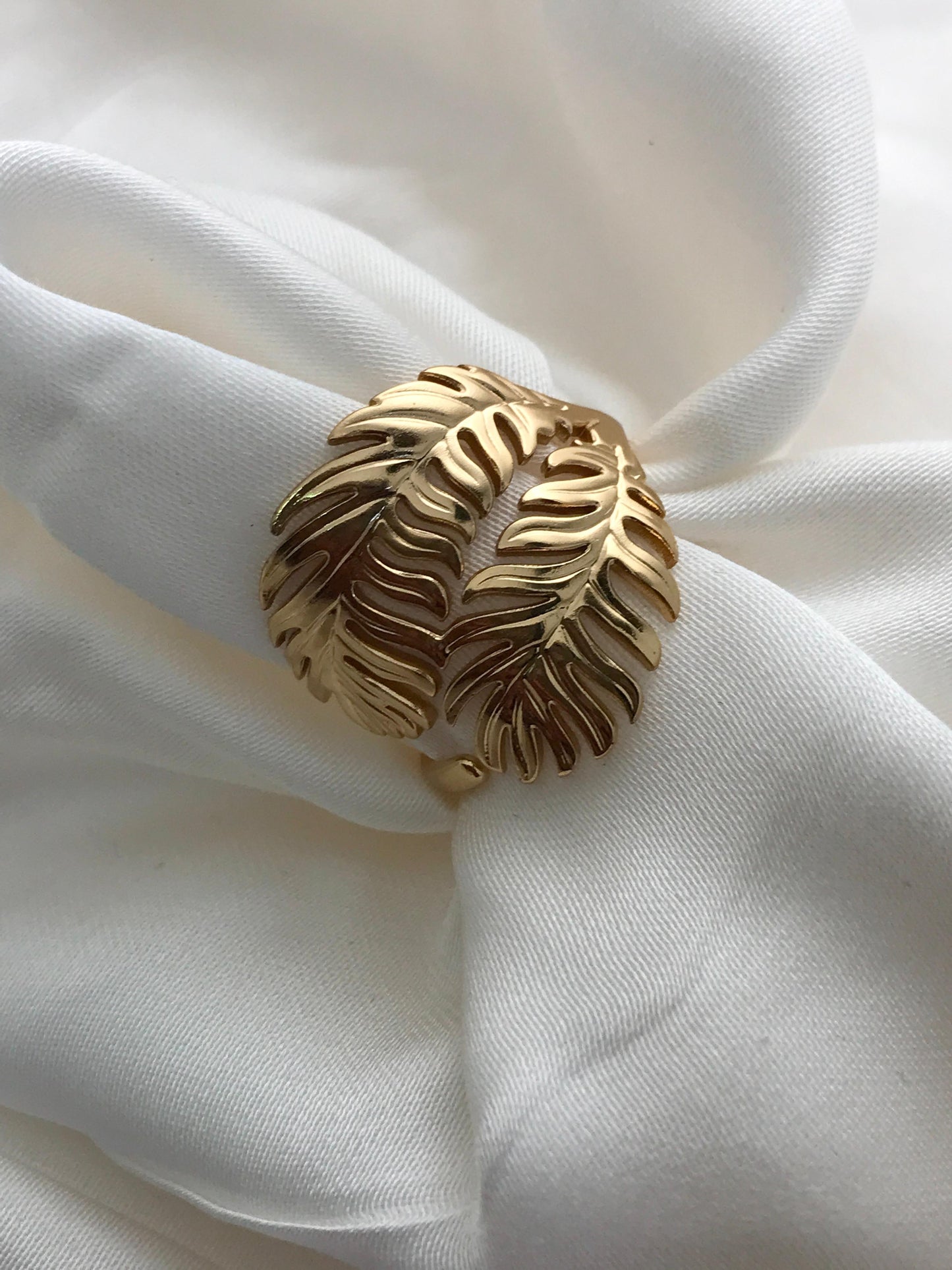 Ashi Palm Leaf Anti-Tarnish Ring