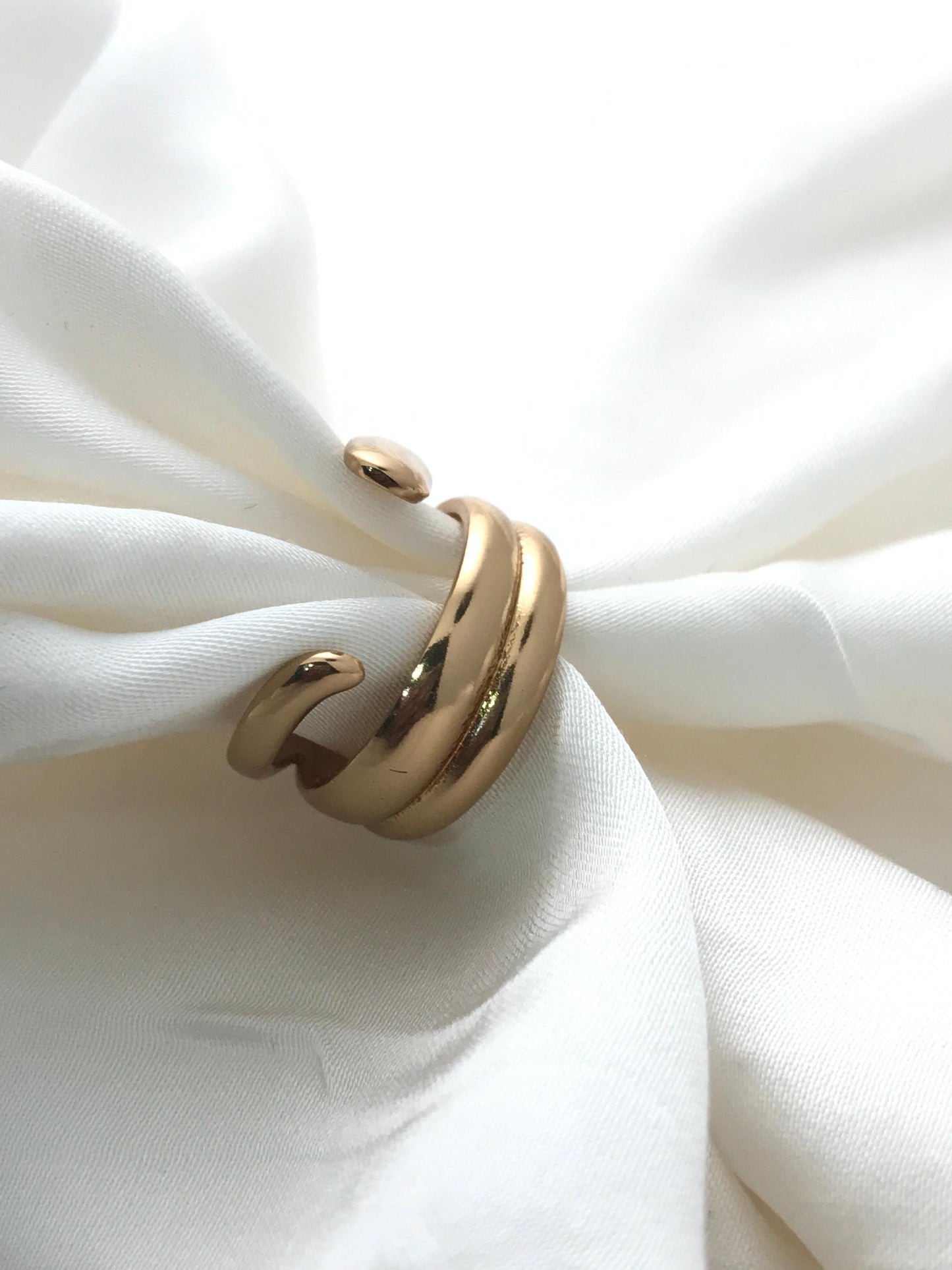 Crossover Grace Ring