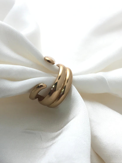 Crossover Grace Ring