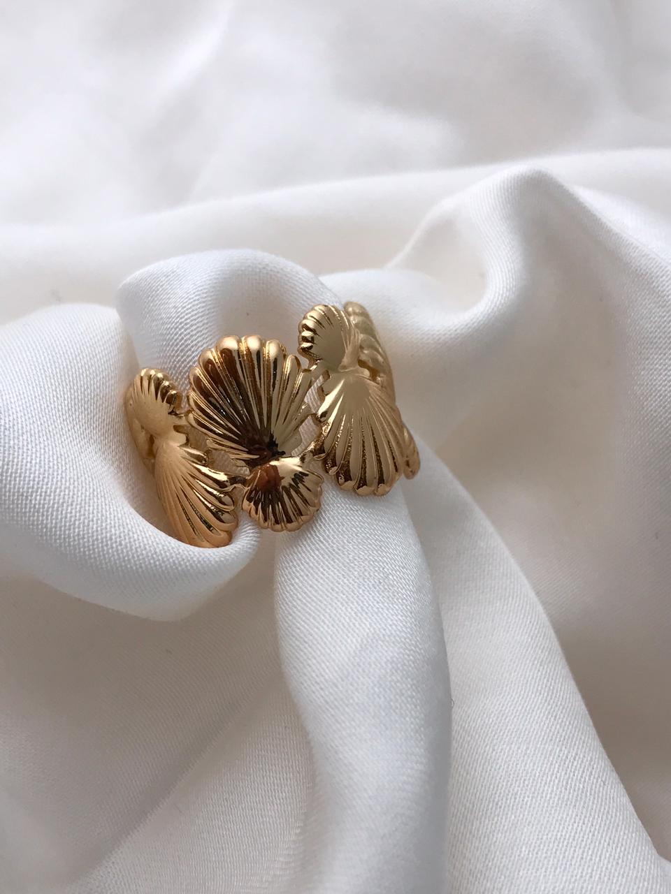 Bay-watch Shell Ring