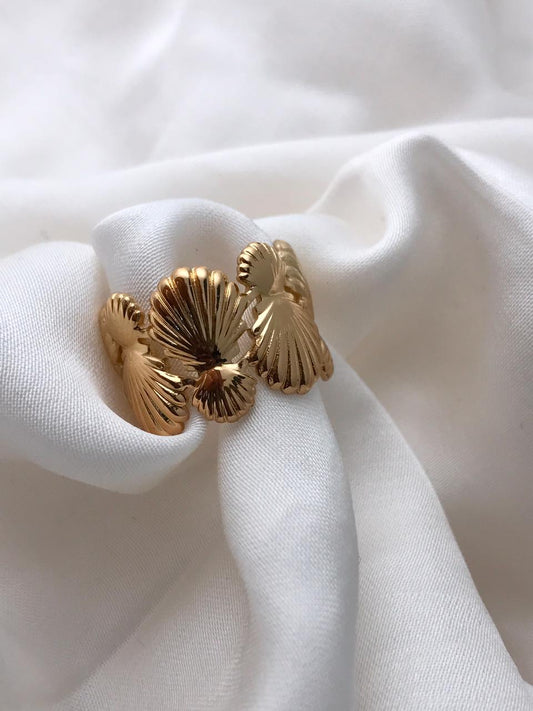 Bay-watch Shell Ring